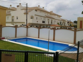 Piscina y garaje a 300 m de playa, Rota
